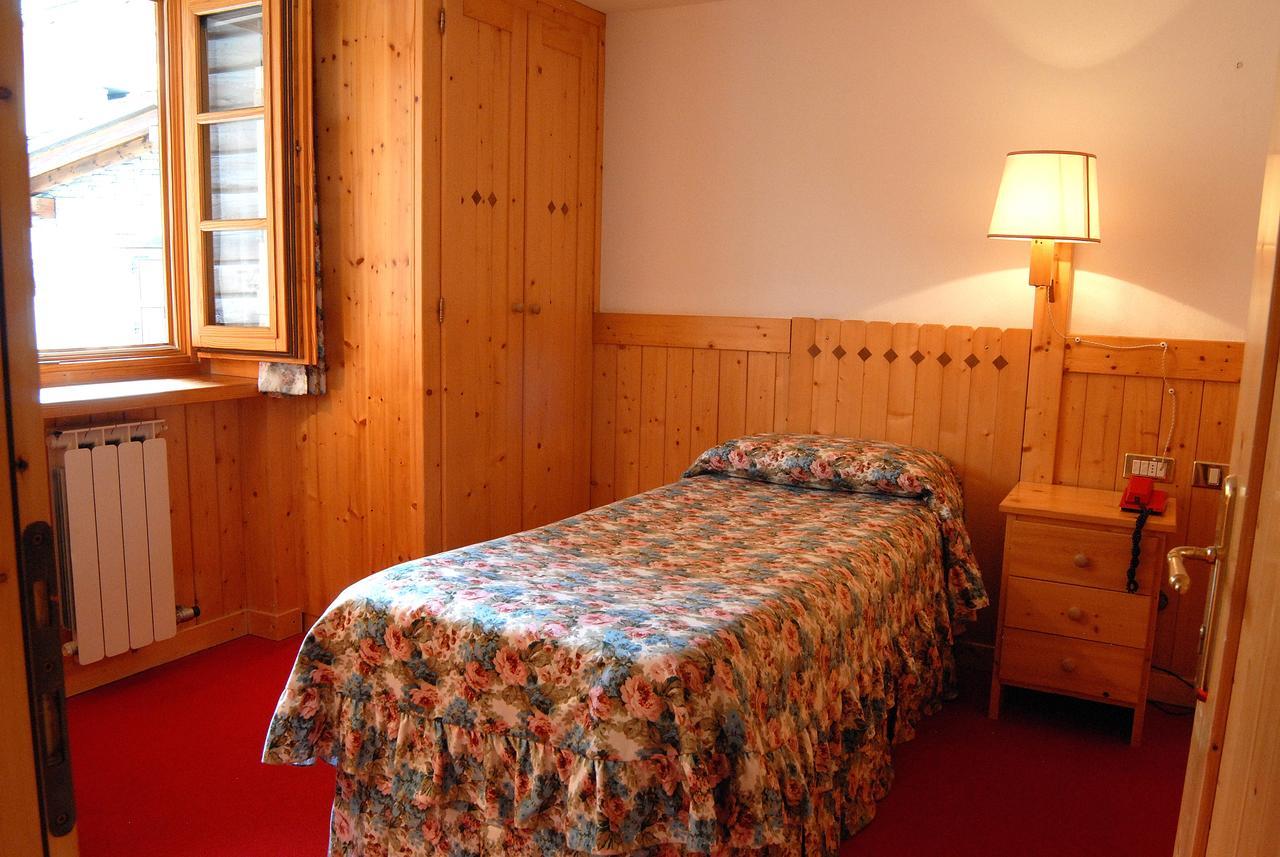 Hotel Locanda Grauson Cogne Exterior foto